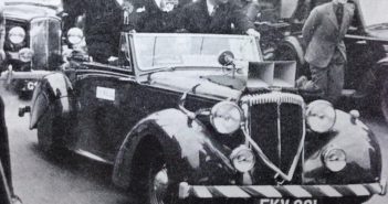 WINSTON CHURCHILL’S DAIMLER HEADS FOR GRAND AVENUE SHOW