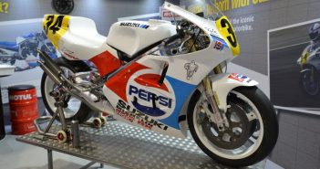 RGV500 RESTORATION VOTED BEST MANUFACTURER FEATURE AT MOTORCYCLE LIVE