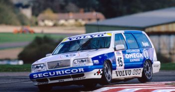 WHACKY RACER JOINS BTCC DIAMOND JUBILEE PARADE
