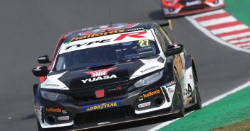 MIXED FORTUNES FOR HONDA IN BRANDS BTCC HEAT