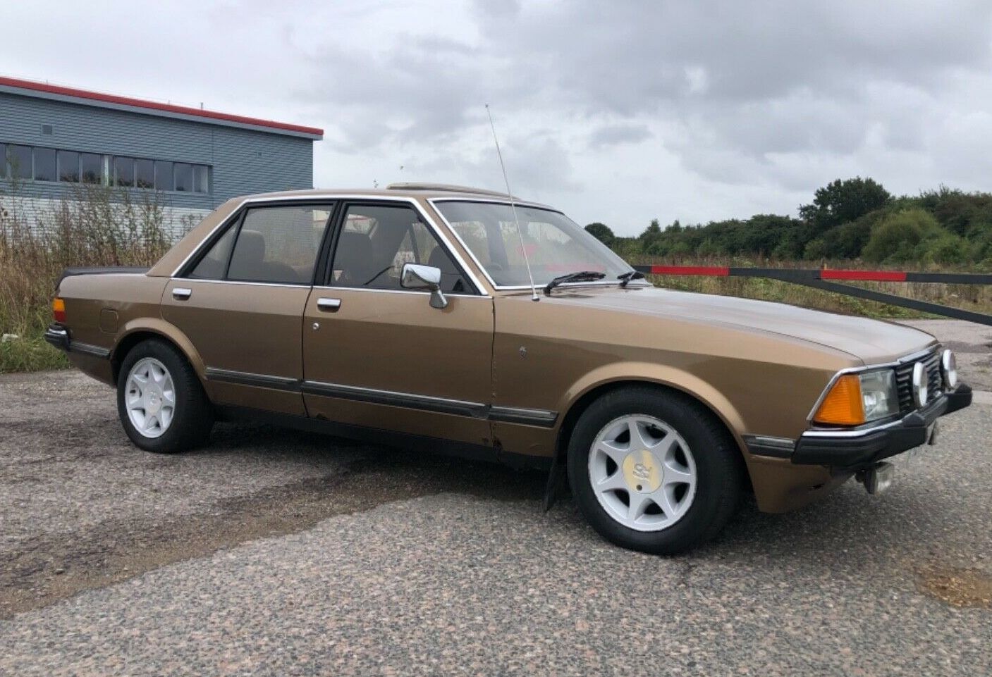 1980 Ford Granada 2 8 Ghia Automatic MotoringDeals